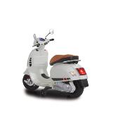 12 volts Vespa GTS 70 watts blanche PIAGGIO scooter enfant électrique 2022