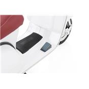12 volts Vespa PX150 PIAGGIO Luxe scooter enfant electrique roues en gommes blanc 2023