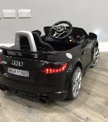 12 volts TT RS noire voiture enfant électrique Audi 2022